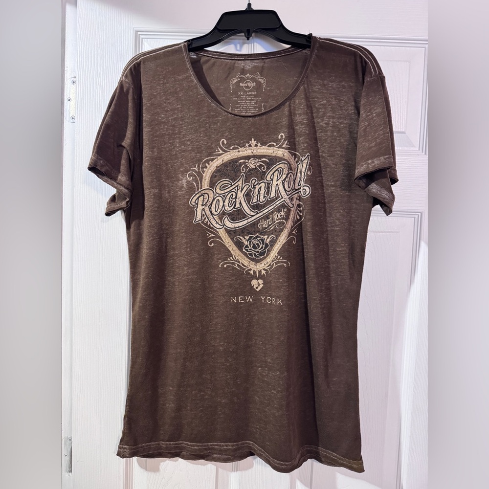 Hard Rock Cafe Brown 'Rock in Roll' Graphic Short Sleeve Tee